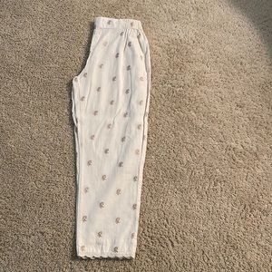 Khaadi kids lawn straight pants with embroidery. Barely worn. Age: 7-8 years old